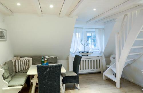 Wrixum Apartamento | Ferienwohnung Silbermoewe Herrenhof