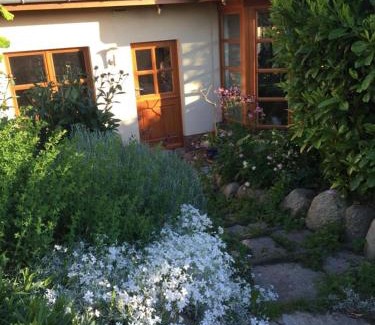 Middelhagen Apartamento | Ferienwohnung Stockrose