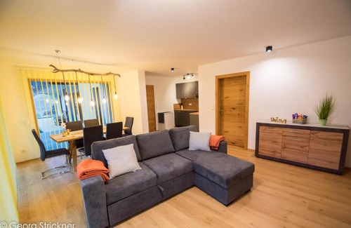 Trins Apartamento | Ferienwohnung Strickner
