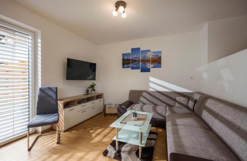 Itter Apartamento | Ferienwohnung Thaler