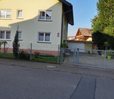 Pfaffenweiler Apartamento | Ferienwohnung Toska