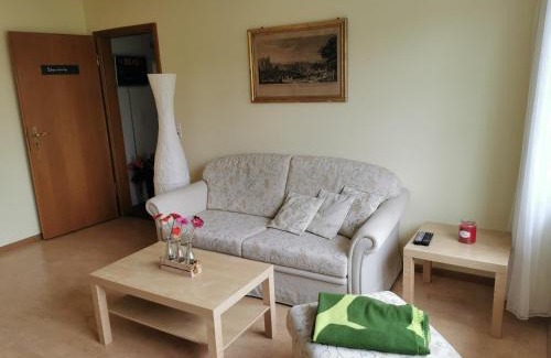 Rudolfstetten-Friedlisberg Cama Y Desayuno | Ferienwohnung und B&B Chasa Janett