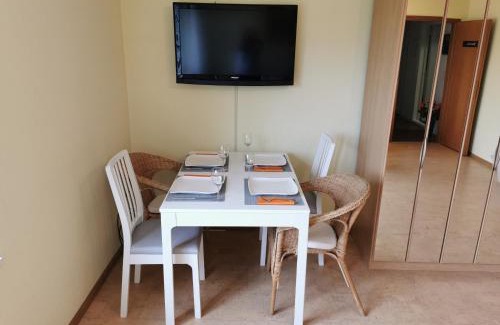 Rudolfstetten-Friedlisberg Cama Y Desayuno | Ferienwohnung und B&B Chasa Janett
