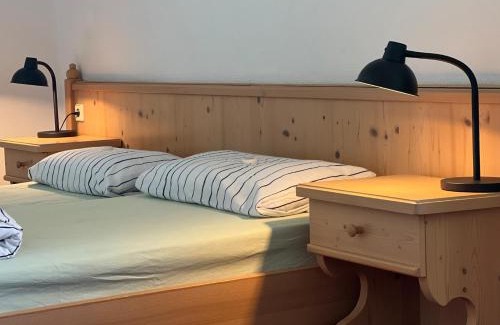 Klein Quassow Apartamento | Ferienwohnung unter den Linden
