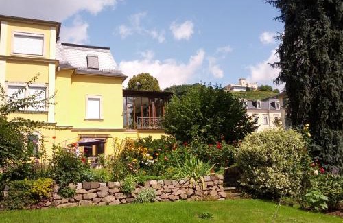 Niederloßnitz Apartamento | Ferienwohnung unterm Wasserturm