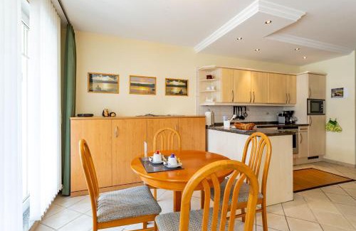 Bad Saarow Apartamento | Ferienwohnung Ursula in der Villa zum Kronprinzen direkt gegenüber der Saarow Therme