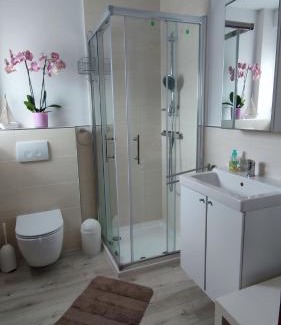 Welschneudorf Apartamento | Ferienwohnung Uschi