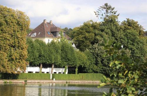 Menden-Holthausen Apartamento | Ferienwohnung Villa Ruhr