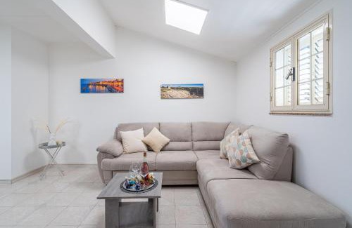 Tiche Apartamento | Ferienwohnung Villa Segesta