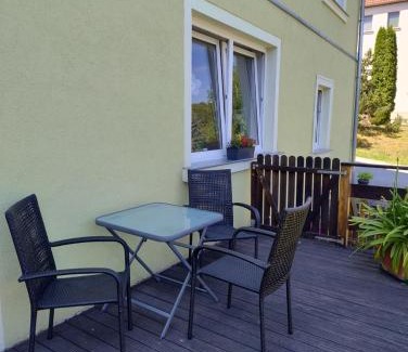Sebnitz Apartamento | Ferienwohnung Waldblick mit Balkon