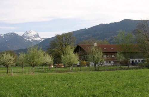 Bad Feilnbach Apartamento | Ferienwohnung Wendelstein bis 4 Personen, 75 qm, 2 Sep. Schlafräume, Balkon