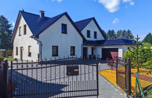 Mecklenburgische Kleinseenplatte Apartamento | Ferienwohnung Zühlensee