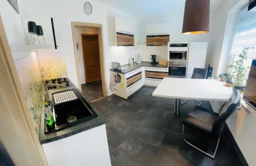 Auerbach-Erzgebirge Apartamento | Ferienwohnung Ziegenschweiz