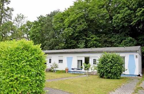 Altefaehr Apartamento | Ferienwohnungen am Wald mit Strand