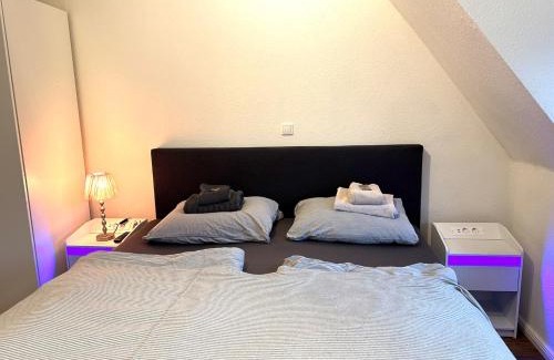 Itzehoe Apartamento | Ferienwohnungen Arp "Nordsee" mit Balkon und Parkplatz