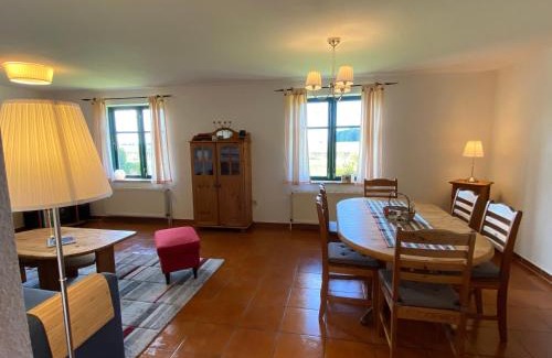Ummanz Apartamento | Ferienwohnungen Dargatz
