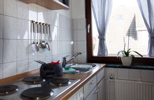 Neue Tiefe Apartamento | Ferienwohnungen Neue Tiefe - Wohnung Kleiderbügel