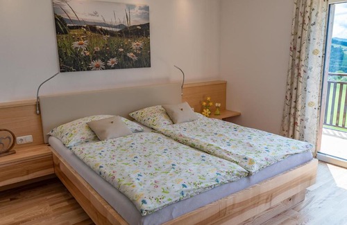 Weyregg am Attersee Cama Y Desayuno | Ferienwohnungen Schöbringer