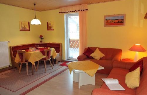 Bischofsgruen Apartamento | Ferienwohnungen Schallerhof
