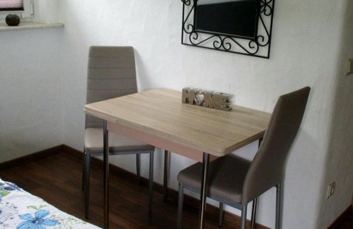 Hollnich Apartamento | Ferienzimmer, Handwerkerzimmer, Wohnen auf Zeit