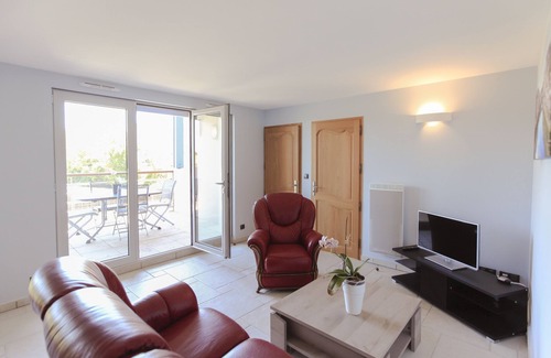 Orx Otro | Ferme Le Claous with natural swimming pool 12 minutes from the beach