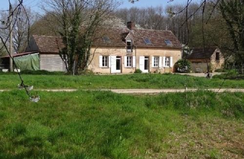La Bazoge Casa | Ferme rénovée avec verger, 7 km du Mans, cheminée, 4 chambres, draps inclus, calme assuré - FR-1-410-251