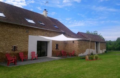 Savigne-lʼEveque Casa | Fermette de charme rénovée avec grand terrain, 5 chambres, proche du circuit 24H du Mans - FR-1-410-304