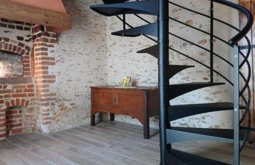 Savigne-lʼEveque Casa | Fermette de charme rénovée avec grand terrain, 5 chambres, proche du circuit 24H du Mans - FR-1-410-304