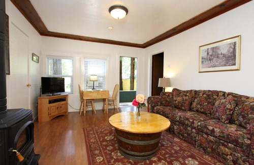 Guerneville Cama Y Desayuno | Fern Grove Cottages