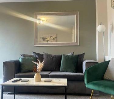 King's Lynn Apartamento | Fern House - by Shortstays4u A Modern 2 bedroom Townhouse with free parking in the town centre!