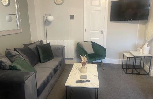King's Lynn Apartamento | Fern House - by Shortstays4u A Modern 2 bedroom Townhouse with free parking in the town centre!