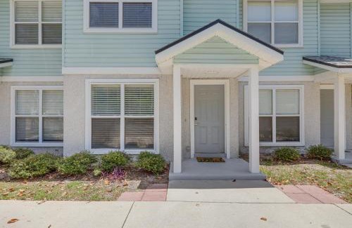 Fernandina Beach Casa | Fernandina Beach Townhome with Patio Walk to Beach!