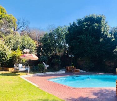 Greater Johannesburg Metropolitan Area Casa | Ferndale guesthouse and party venue