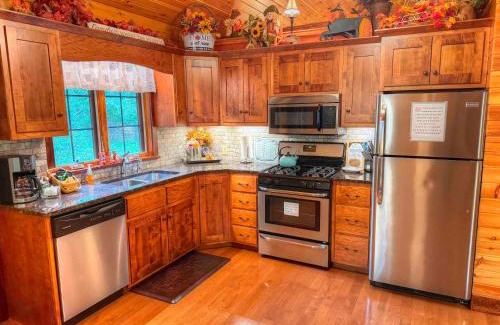Millersburg Casa | Ferngully Creek Cabins