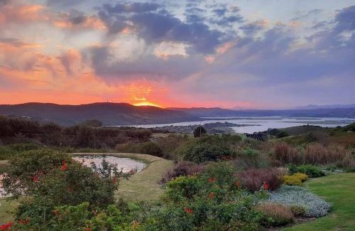Knysna Casa | Fernview Escape at Fernwood Estate - Knysna!