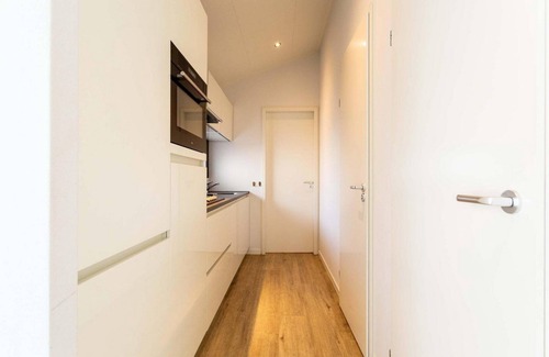 Cromvoirt Chalet De Esquí | ✓ Ferox XL at Résidence de Leuvert ✓ Holiday home for 2 persons ✓ Located near Den Bosch (Noord-Brabant) ✓ Near De IJzeren Man ✓ Book directly through the park