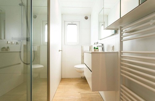 Cromvoirt Chalet De Esquí | ✓ Ferox XL at Résidence de Leuvert ✓ Holiday home for 2 persons ✓ Located near Den Bosch (Noord-Brabant) ✓ Near De IJzeren Man ✓ Book directly through the park