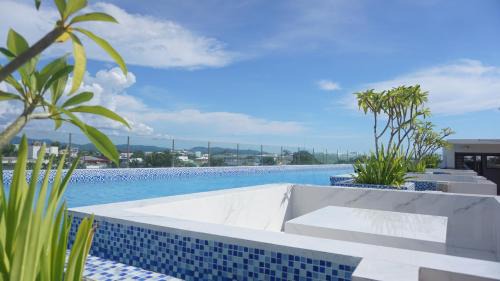 Boracay Island Hotel | Ferra Hotel and Garden Suites