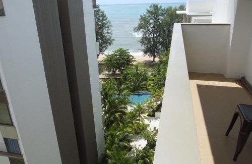 Batu Ferringhi Apartamento | Ferringhi Luxury Suite @ By The Sea