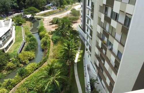 Batu Ferringhi Apartamento | Ferringhi Luxury Suite @ By The Sea