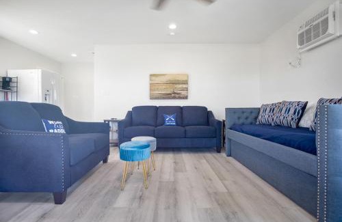 Gilchrist Casa | Fetching, cozy home, Sleeps 4 Pet&kid friendly