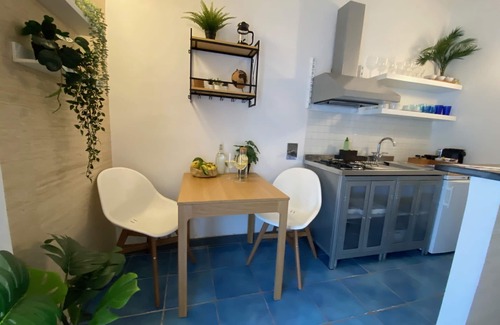 Cinque Terre Apartamento | Fetta di Limone Apartment with AC