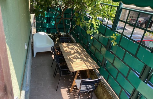 Cinque Terre Apartamento | Fetta di Limone Apartment with AC