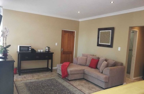Northcliff Apartamento | Fever Tree Suites - ¡Su hogar lejos de casa!