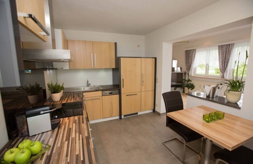 Schoerfling am Attersee Apartamento | FEWO 2 - Wellness - Pension KNOLL am Attersee