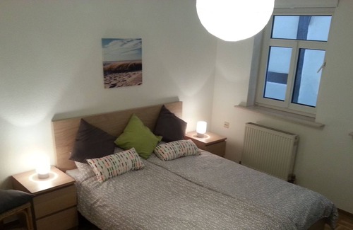 Landau Apartamento | Apartamento, planta baja de 70 m2, baño de 2ZKB con bañera, 5 camas