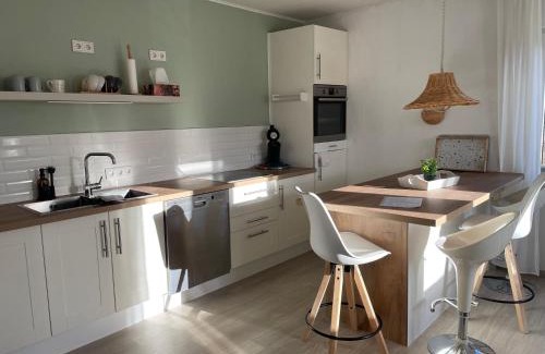 Niedersfeld Apartamento | FeWo Dorfblick mit 2 SZ, WLAN, Balkon & Ski- oder eBike Keller