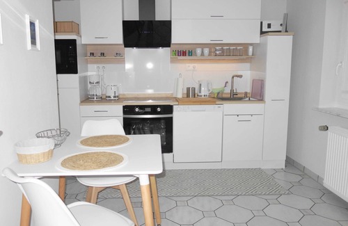 Overath Apartamento | Fewo Emma - Gemütliche und Helle Fewo im Bergischen und Nah an der Domstadt Köln