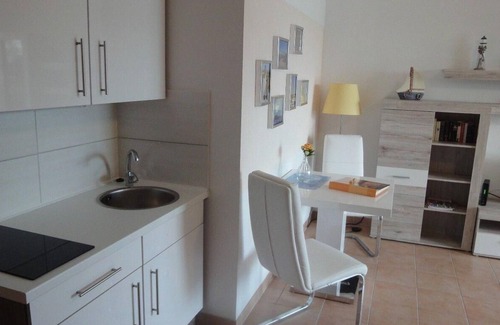 Ueckermuende Apartamento | Apartamento de vacaciones para 2 pers. "Harbour view 2" Ueckerm��nde, laguna de Szczecin, mar Báltico, directamente marina