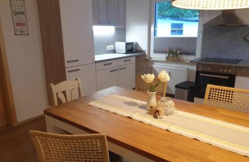 Bleiwasche Apartamento | FeWo Frühling in der Villa Waldrand mit großem Garten